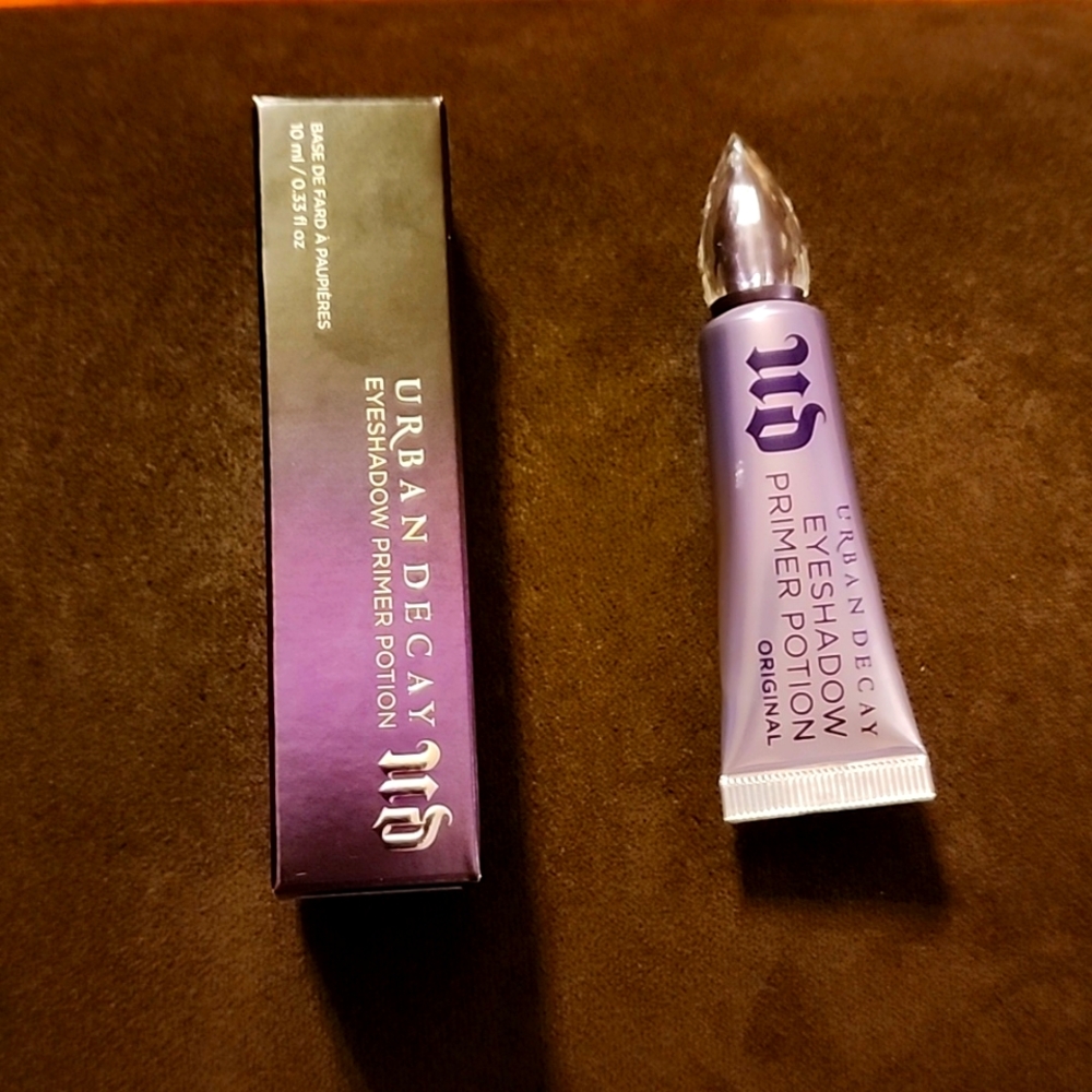 Urban Decay Eyeshadow Primer Potion .33 fl oz